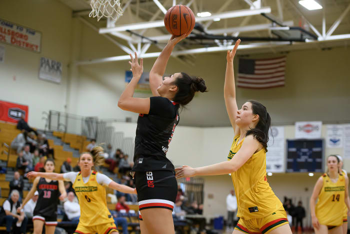 2023-4-2-WAVOR-Girls-GAME-2396-NR-clear